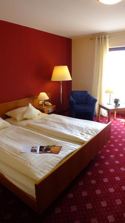 Weinhotel St. Stephanus Zeltingen-Rachtig Bilik gambar