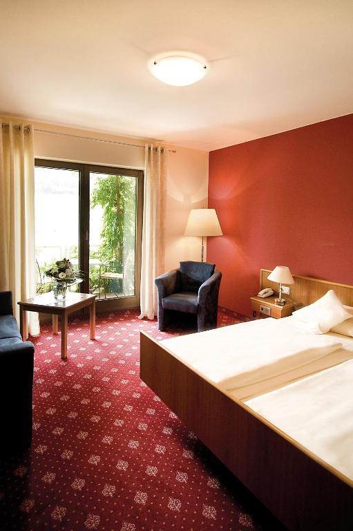 Weinhotel St. Stephanus Zeltingen-Rachtig Bilik gambar
